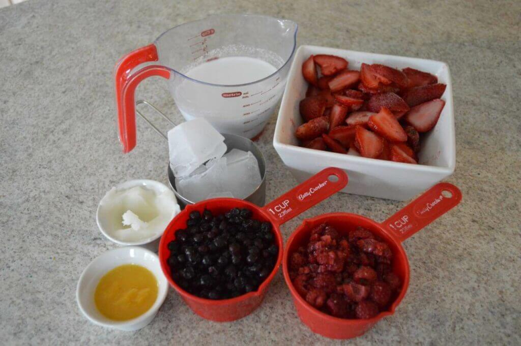 three-berry smoothie recipe